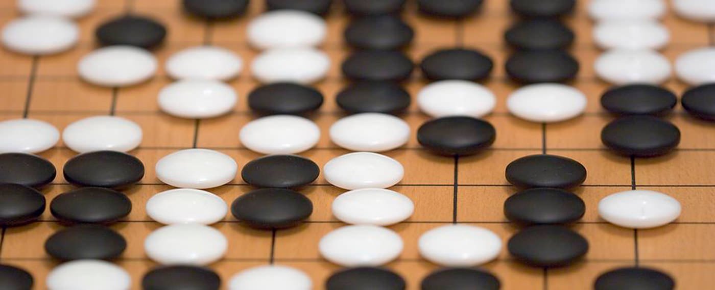  Jeu de go entre Bâle et Genève