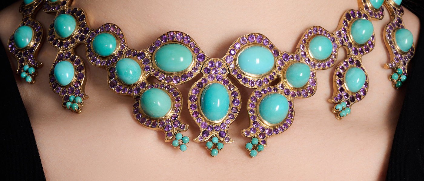 Rencontre avec une collectionneuse de bijoux hors norme 