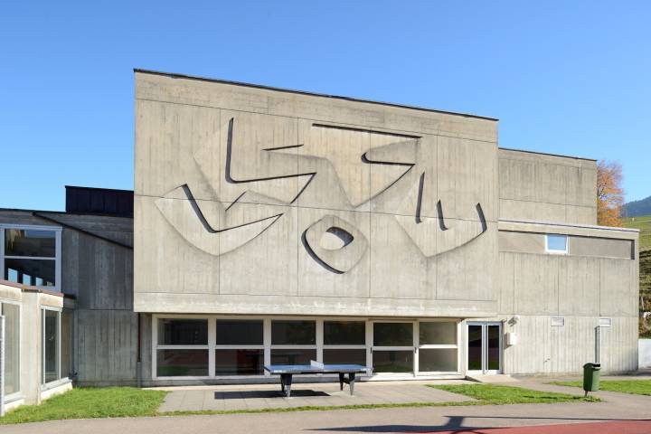 La halle de gymnastique et salle de spectacles de Bévilard