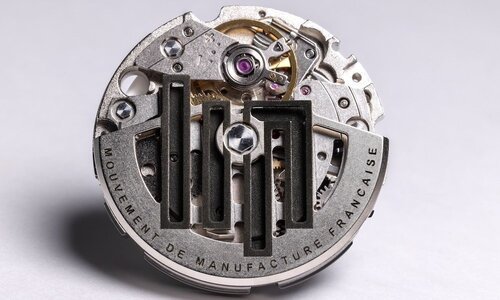 Avec le calibre R26, Lip entend réparer l'histoire