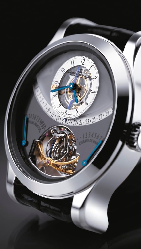  Jaeger-LeCoultre Master Gyrotourbillon I (2004). Longtemps la complication la plus complète de la Manufacture Jaeger-LeCoultre, la montre concentre un tourbillon sphérique à deux axes, un calendrier perpétuel rétrograde et une équation du temps.