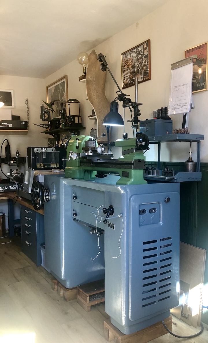 Élégant tour Schaublin 102