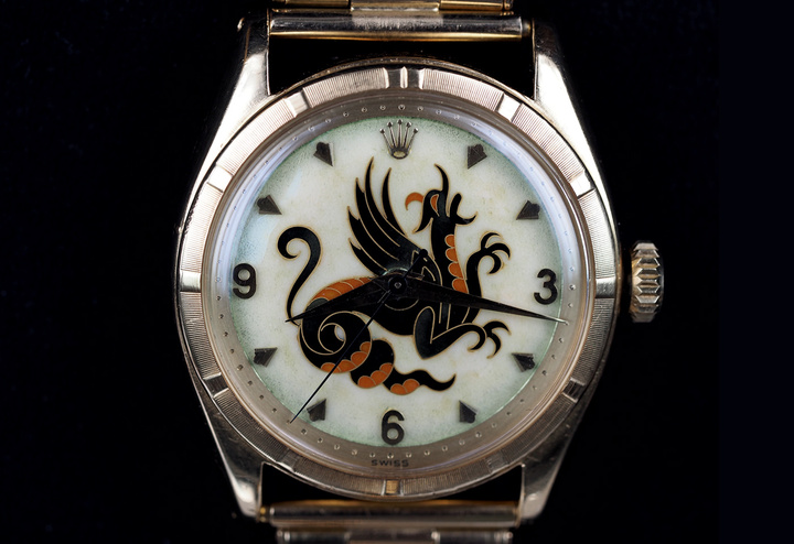 Estimate CHF 500,000–1,000,000. Sold for CHF 670,000. A highly important and most attractive yellow gold ROLEX 1952 wristwatch with cloisonné enamel dial depicting a dragon. The dial was made by one of Geneva's most acclaimed enamellers, Mrs Nelly Richard, who worked with Stern to produce the dials of some of the most sought-after Rolex watches to date.
