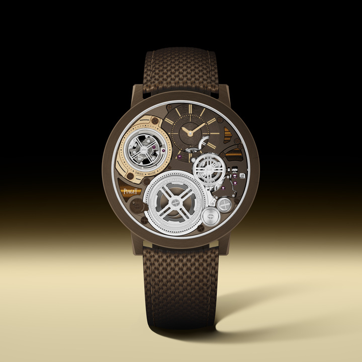 L'Altiplano Ultimate Concept Tourbillon abrite une pierre ornementale dans son boîtier d'une finesse record de 2 mm.