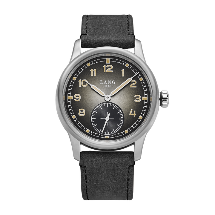 Le prix du modèle Field Watch Edition One, qui sera lancé cet automne, devrait se situer dans une fourchette entre 3'500 et 4'000 euros.