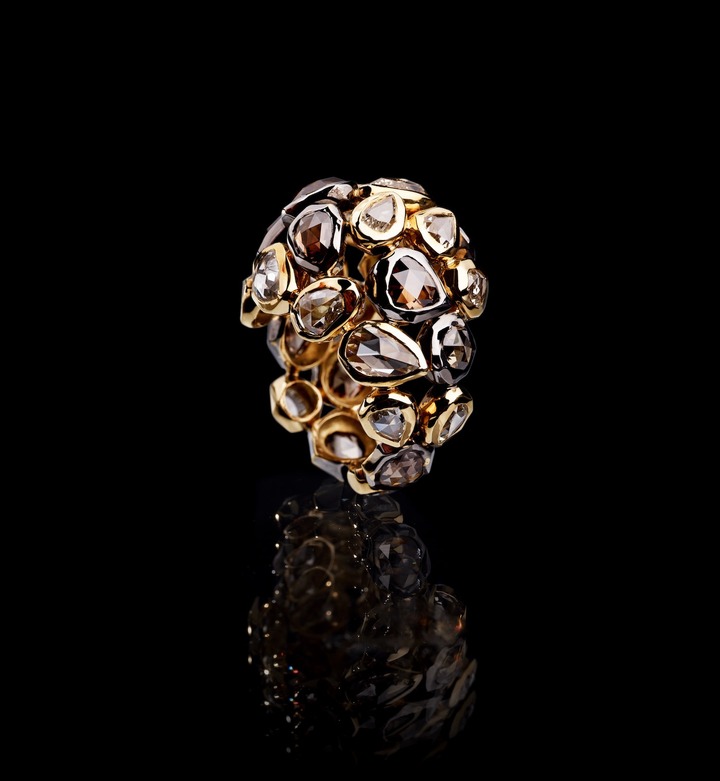 Bague Mosaico avec des diamants fancy 